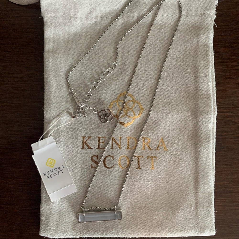 Kendra Scott Pendant Necklace